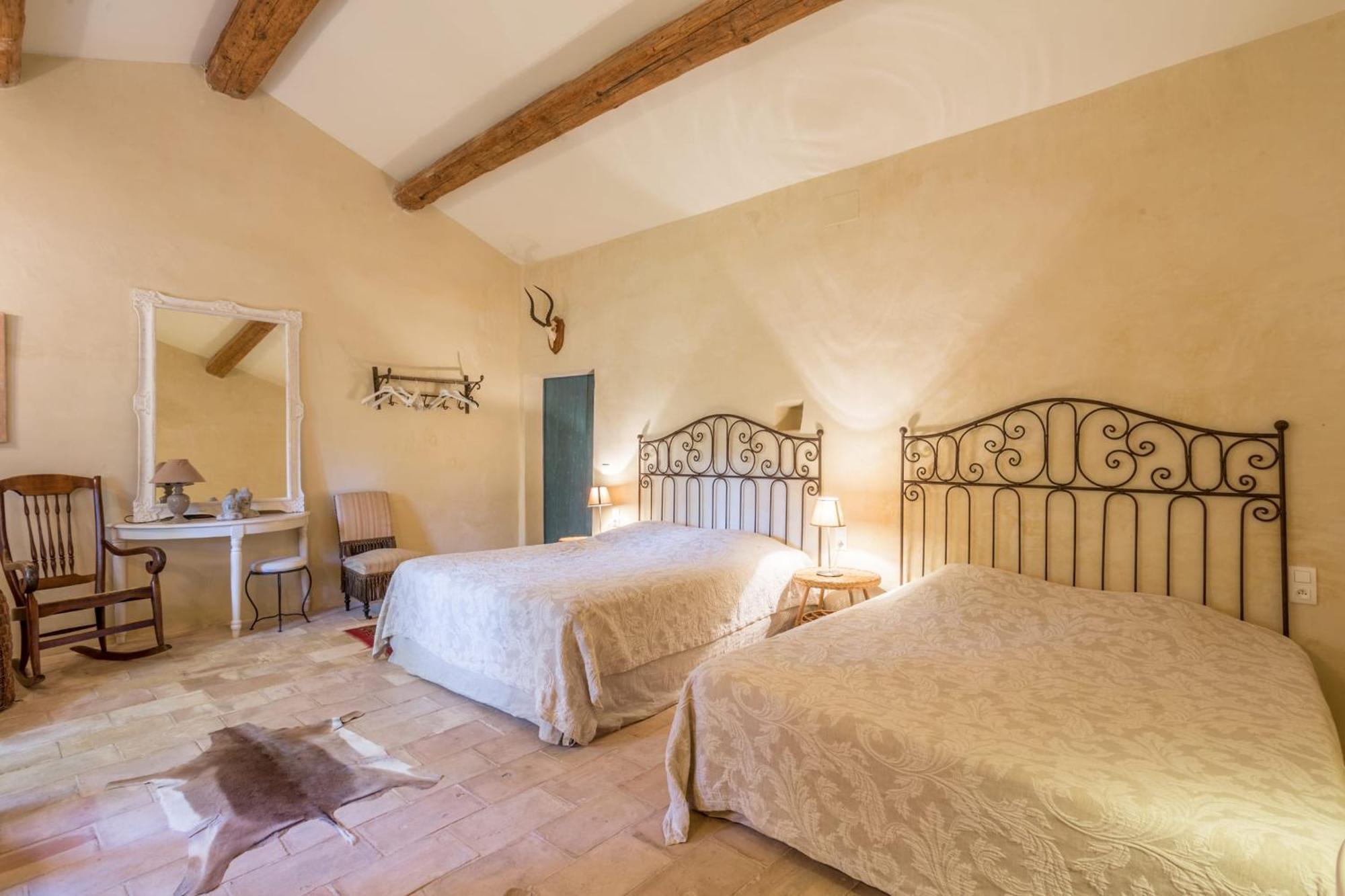 La Maison Des Artistes Ménerbes Dış mekan fotoğraf